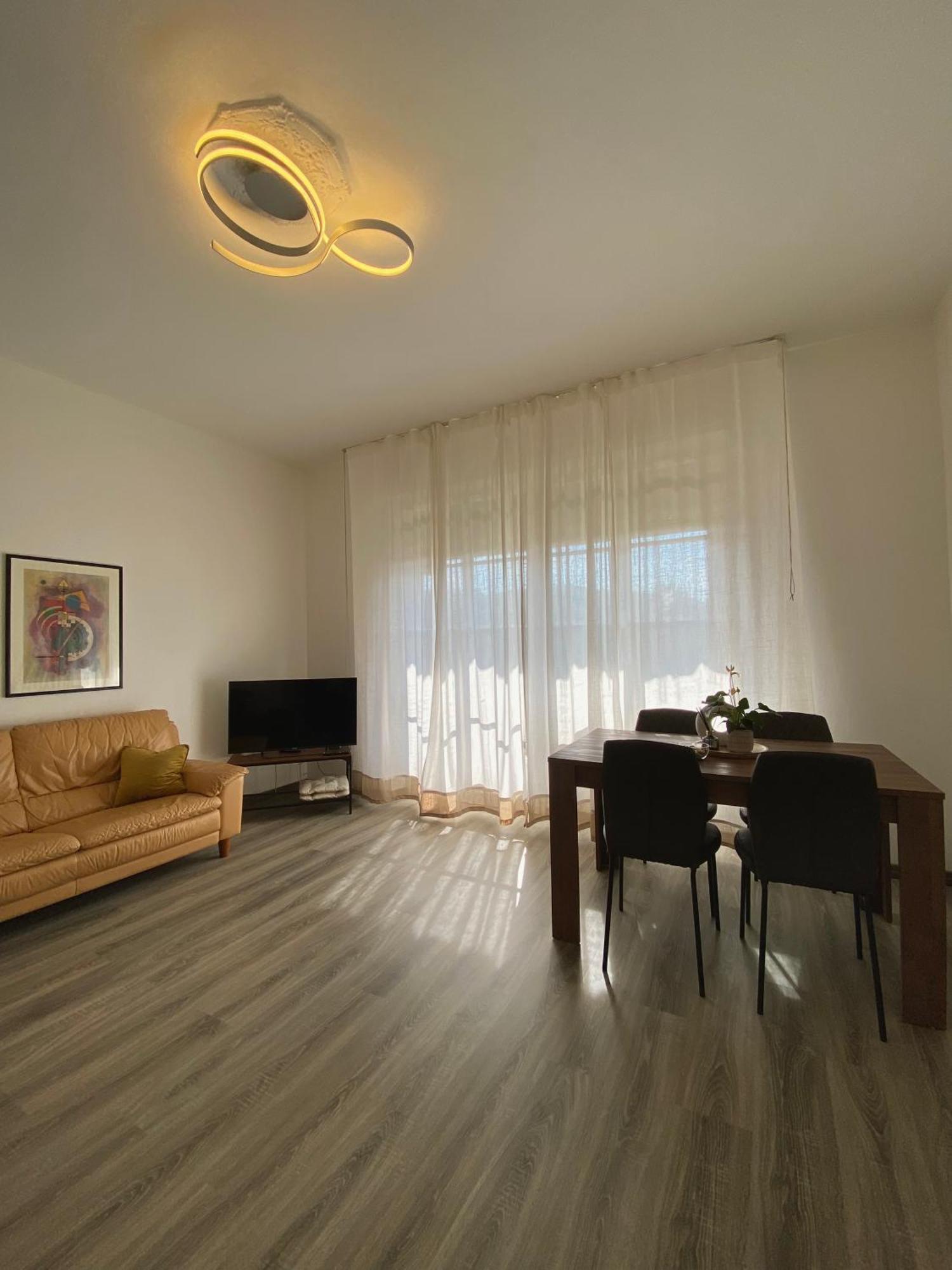 Casa Sara Como Lake Parcheggio Interno Privato Cernobbio Zewnętrze zdjęcie